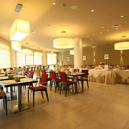 Nord 4* Τσεζένα